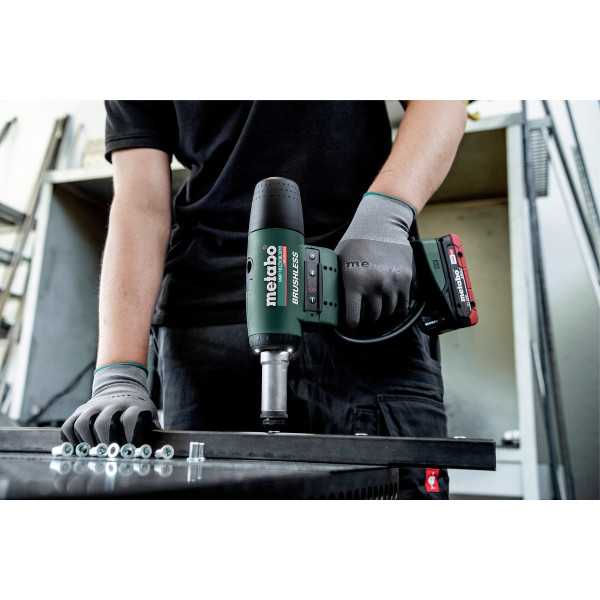 Remachadora de bateria NMP 18 LTX BL M10 METABO