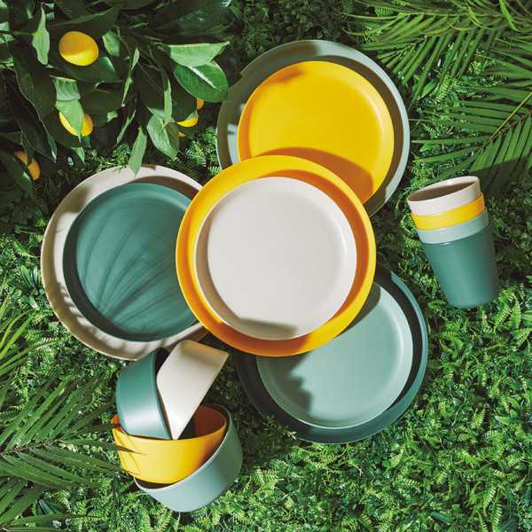 Juego de 24 Platos de Plástico 20 cm Colores Surtidos