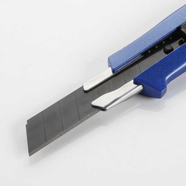 Cutter reforzado 18 mm SK2H cuerpo aluminio ALYCO