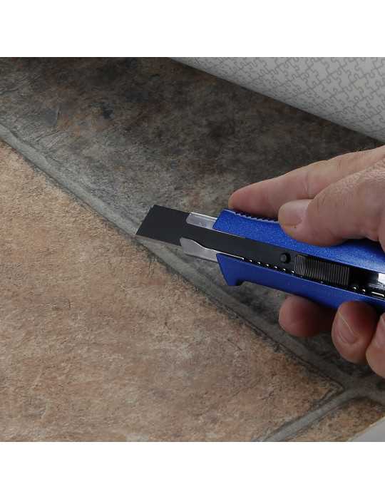 Cutter reforzado 18 mm SK2H cuerpo aluminio ALYCO